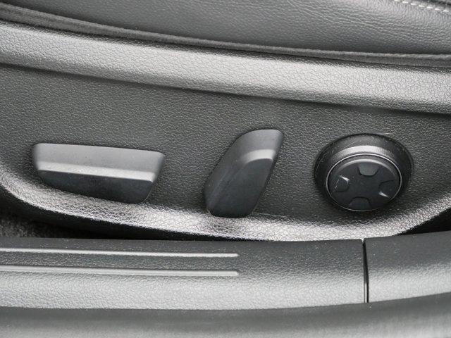 Photo of 2022 Vik Black Genesis G70