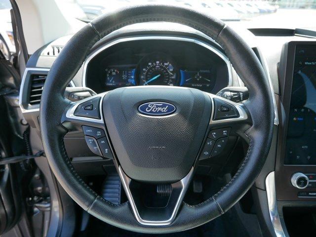 Photo of 2021 Carbonized Gray Metallic Ford Edge