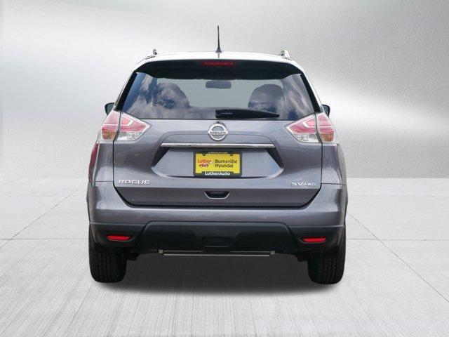 Photo of 2016 Gun Metallic Nissan Rogue