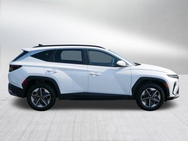 Photo of 2025 Serenity White Pearl Hyundai TUCSON