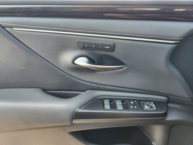 Photo of 2020 Nebula Gray Pearl Lexus ES 350