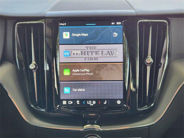 Photo of 2024 Crystal White Metallic Volvo XC60