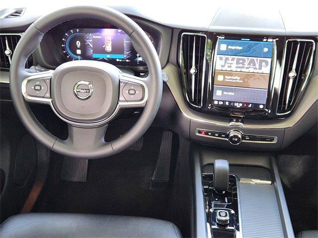 Photo of 2024 Crystal White Metallic Volvo XC60