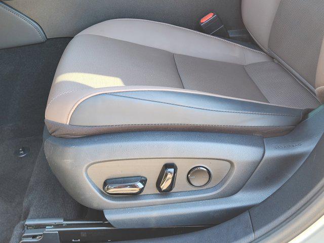 Photo of 2023 Moonbeam Beige Metallic Lexus ES 350