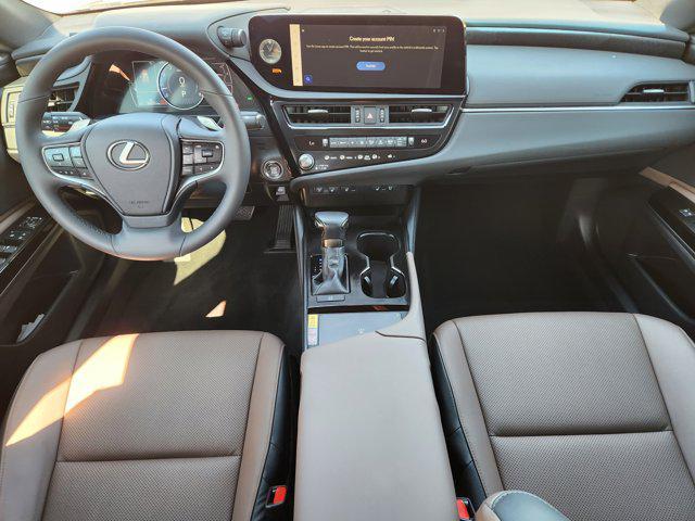 Photo of 2023 Moonbeam Beige Metallic Lexus ES 350