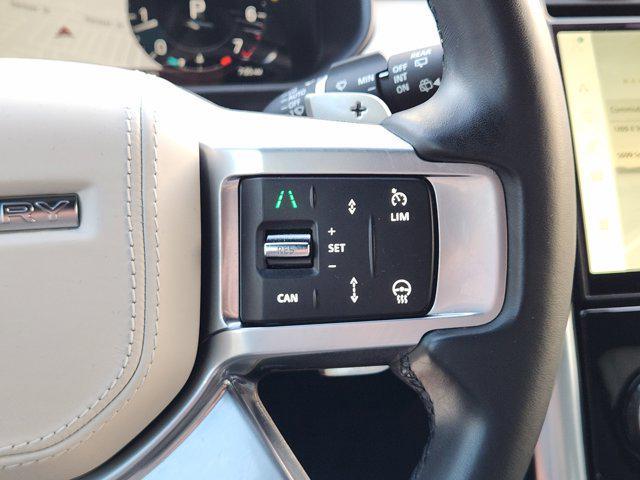 Photo of 2023 Santorini Black Metallic Land Rover Discovery