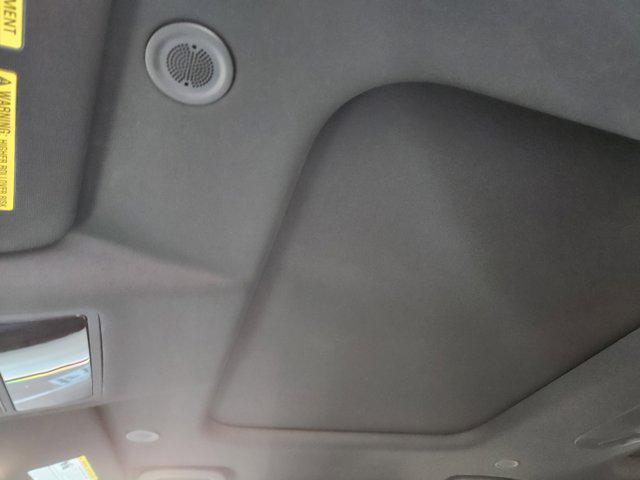 Photo of 2023 Santorini Black Metallic Land Rover Discovery