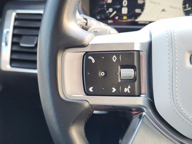 Photo of 2023 Santorini Black Metallic Land Rover Discovery