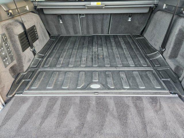 Photo of 2023 Santorini Black Metallic Land Rover Discovery