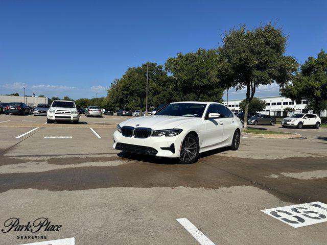 Photo of 2019 Alpine White BMW 330