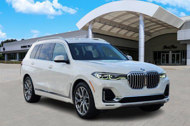 Photo of 2020 Alpine White BMW X7