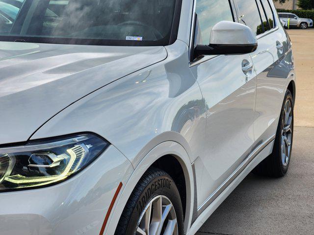 Photo of 2020 Alpine White BMW X7
