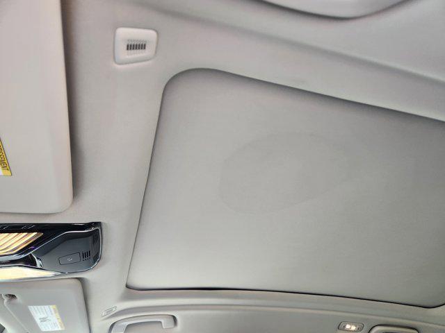 Photo of 2020 Alpine White BMW X7