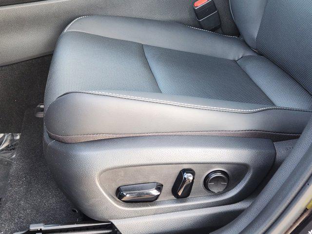 Photo of 2025 Obsidian Lexus UX 300h
