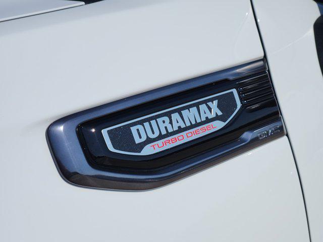 Photo of 2024 Summit White GMC Sierra 1500