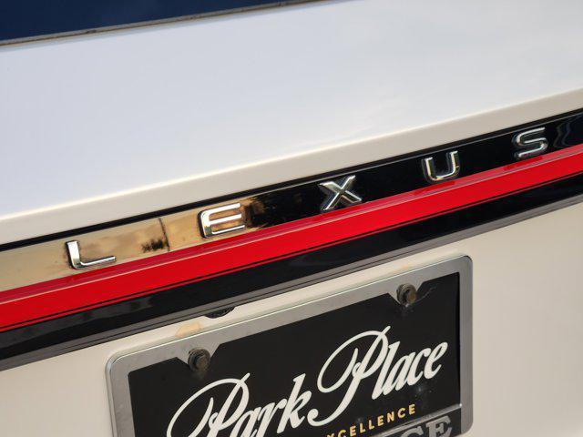 Photo of 2024 Eminent White Pearl Lexus RX 350