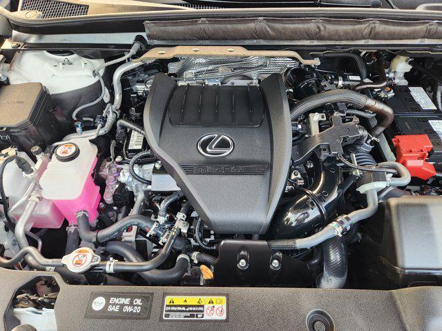 Photo of 2024 Eminent White Pearl Lexus RX 350
