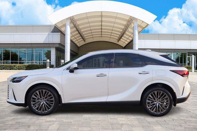 Photo of 2024 Eminent White Pearl Lexus RX 350