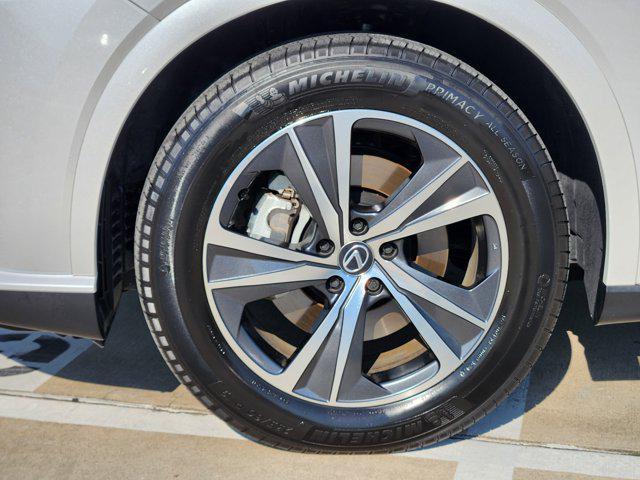 Photo of 2025 Eminent White Pearl Lexus RX 350