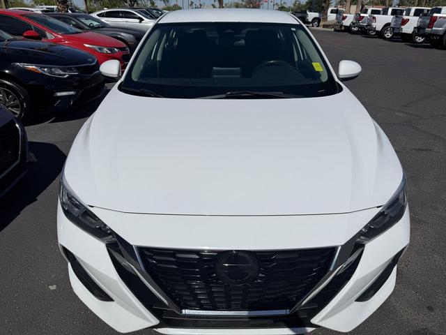 Photo of 2021 White Nissan Sentra