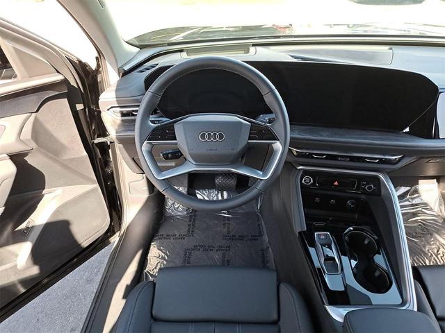 Photo of 2025 Mythos Black Metallic Audi Q5
