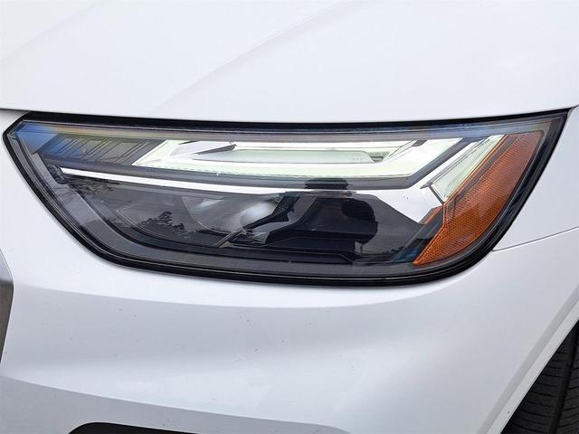 Photo of 2022 Ibis White Audi Q5