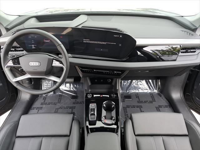 Photo of 2025 Gray Audi Q6 e-tron
