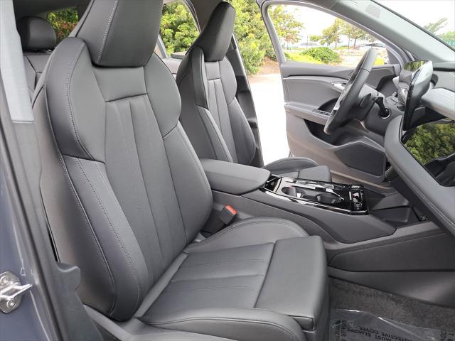 Photo of 2025 Gray Audi Q6 e-tron