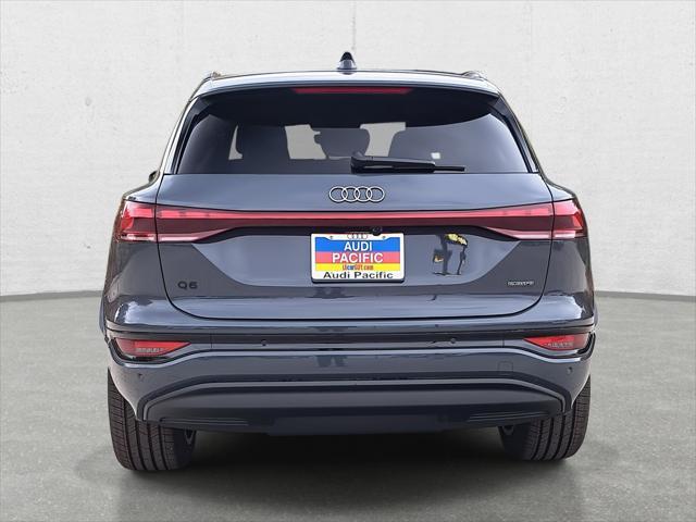 Photo of 2025 Gray Audi Q6 e-tron