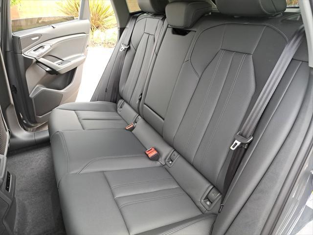 Photo of 2025 Gray Audi Q6 e-tron