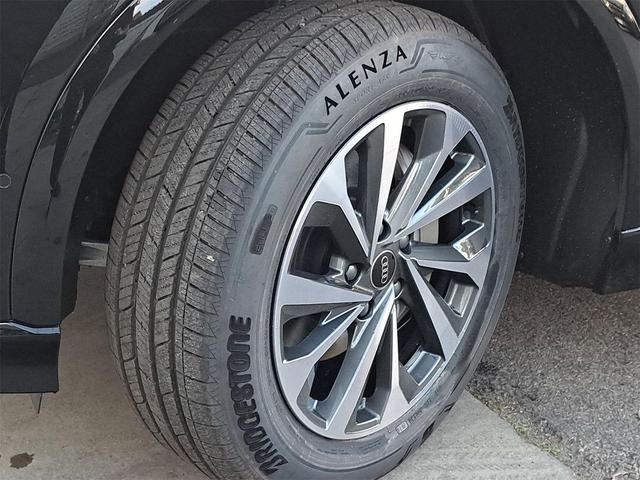 Photo of 2025 Mythos Black Metallic Audi Q6 e-tron