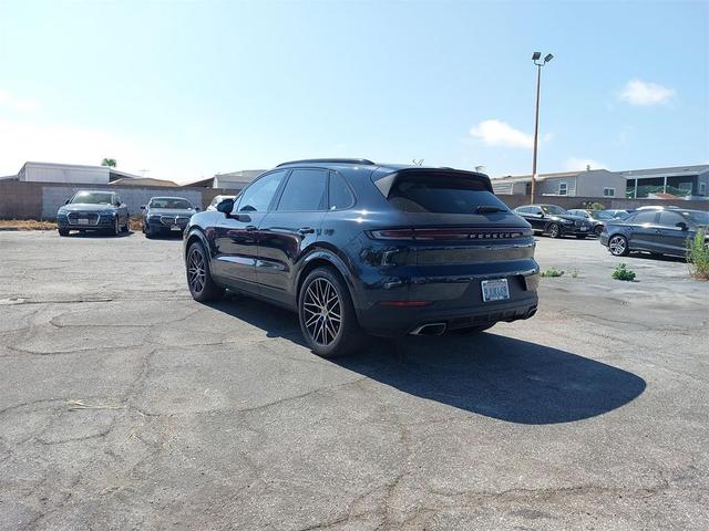 Photo of 2024 Algarve Blue Metallic Porsche Cayenne