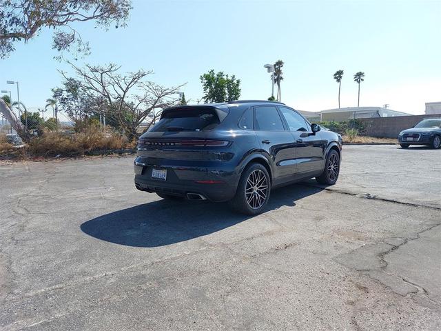 Photo of 2024 Algarve Blue Metallic Porsche Cayenne