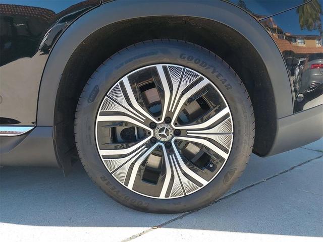 Photo of 2023 Obsidian Black Metallic Mercedes-Benz EQE 350+