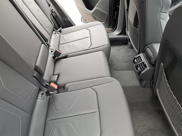 Photo of 2025 Mythos Black Metallic Audi Q3