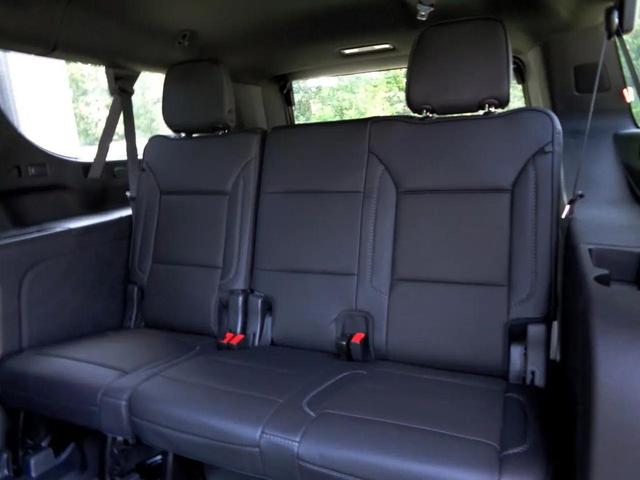Photo of 2023 Black GMC Yukon XL
