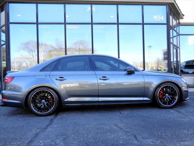 Photo of 2019 Gray Audi A4
