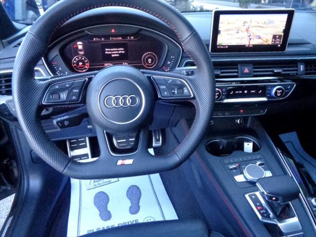 Photo of 2019 Gray Audi A4