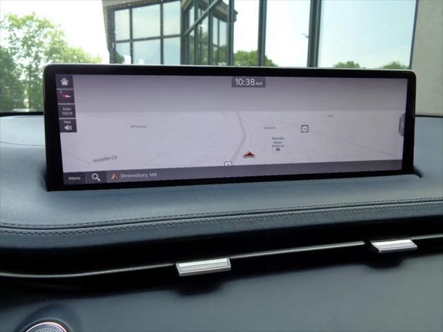 Photo of 2022 White Genesis GV70