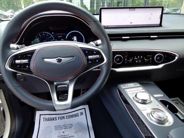 Photo of 2022 White Genesis GV70