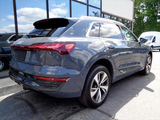 Photo of 2024 Gray Audi Q8 e-tron