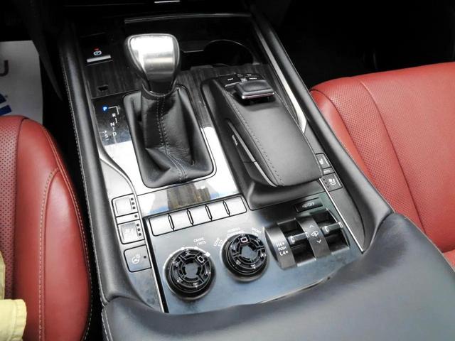 Photo of 2017 Black Lexus LX 570