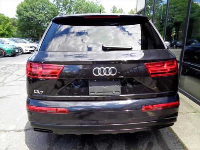 Photo of 2019 Black Audi Q7