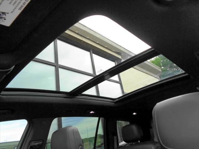 Photo of 2023 Black Cadillac XT6