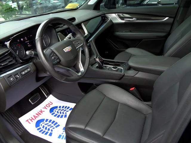 Photo of 2023 Black Cadillac XT6