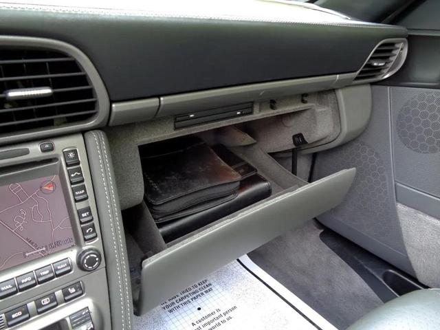 Photo of 2007 Silver Porsche 911