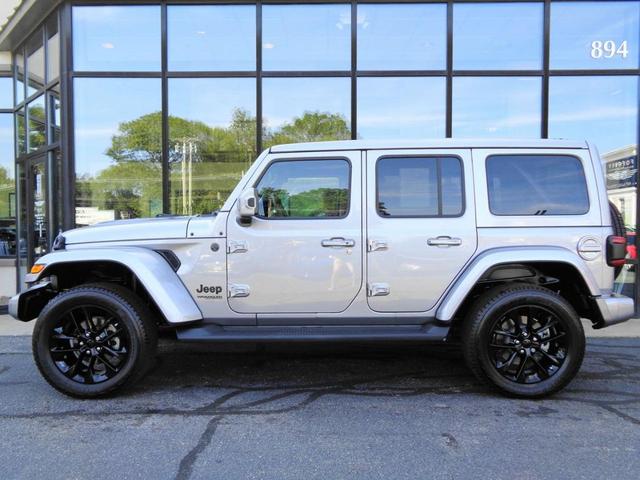 Photo of 2021 Silver Jeep Wrangler