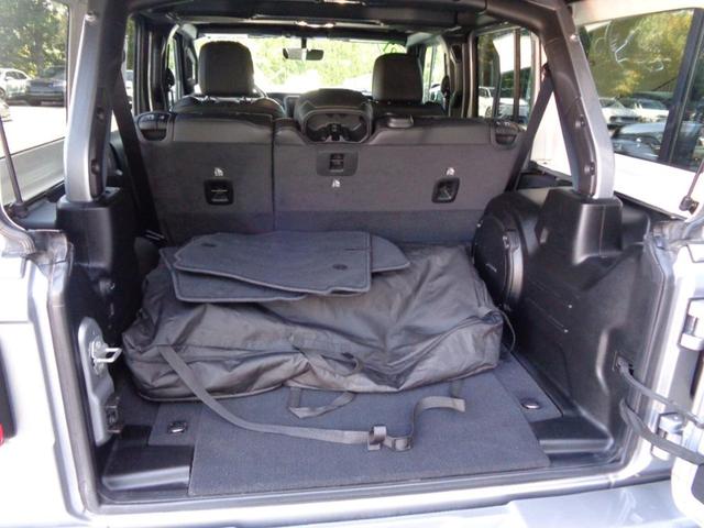 Photo of 2021 Silver Jeep Wrangler