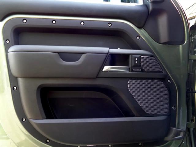 Photo of 2021 Green Land Rover Defender