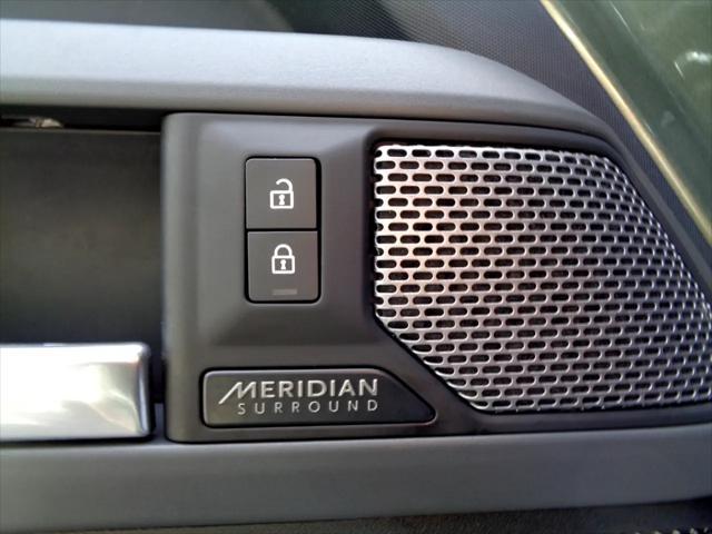Photo of 2021 Green Land Rover Defender